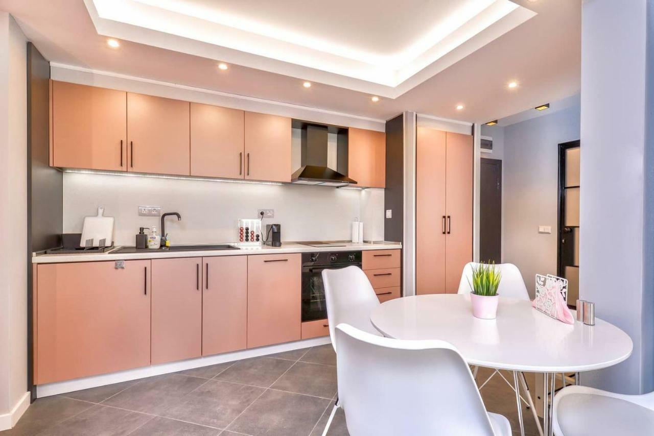 ROSÉ one bedroom designer apartment in city centre Sofía Exterior foto