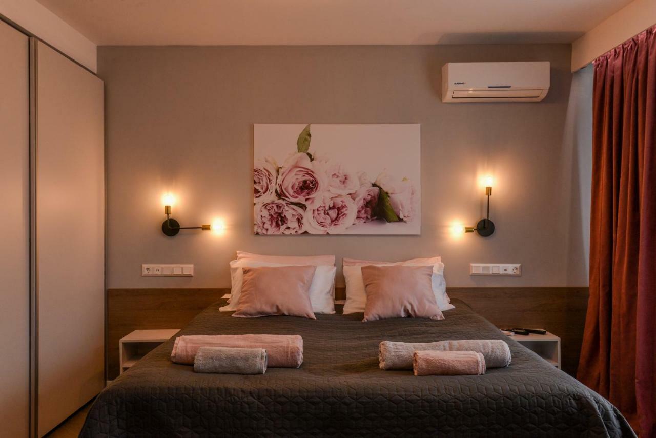 ROSÉ one bedroom designer apartment in city centre Sofía Exterior foto